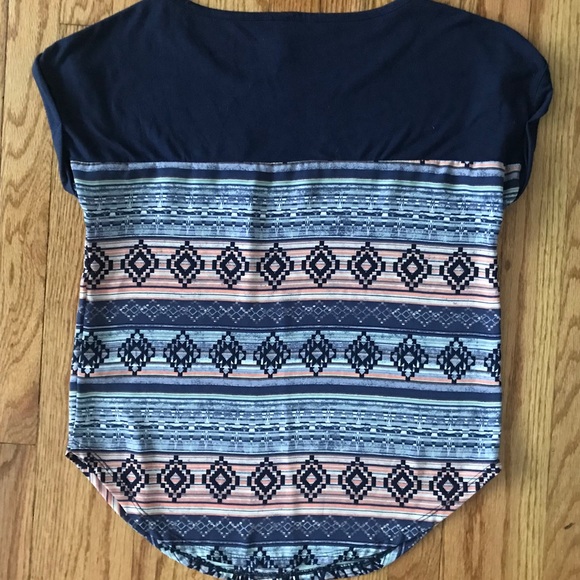 Aztec Top - Picture 6 of 7